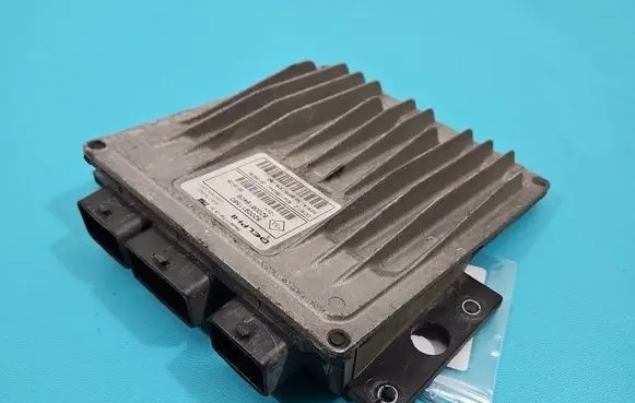 Renault Clio III Engine control unit/module ECU 8200911560 IMPRK1494528