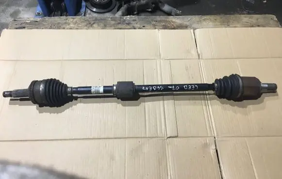 KIA Ceed Front driveshaft 495001H010