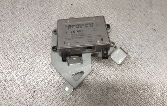 Mercedes-Benz A W169 Bluetooth control unit module 2118200885