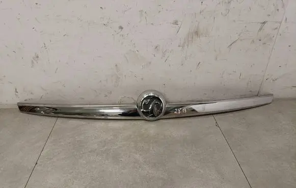 Opel Insignia A Tailgate trim 93962 464192822 3456789