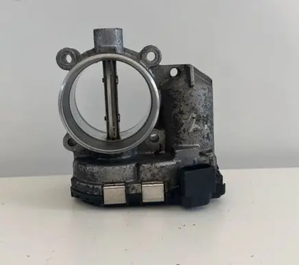 Mercedes-Benz E W211 Throttle valve A1110980109