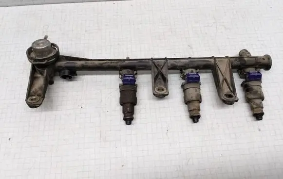 Renault Megane I Fuel main line pipe 7700864726