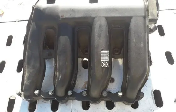BMW 5 E60 E61 Intake manifold 7787318 7788194