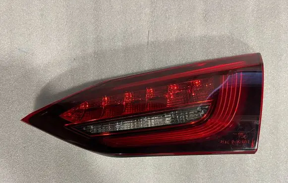 Infiniti Q50 Tailgate rear/tail lights