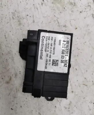 Mercedes-Benz C W204 Fuel pump relay 