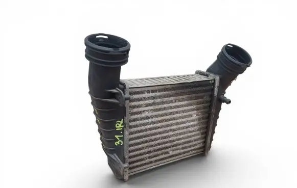 Skoda Superb B5 (3U) Intercooler radiator 8D0145805C