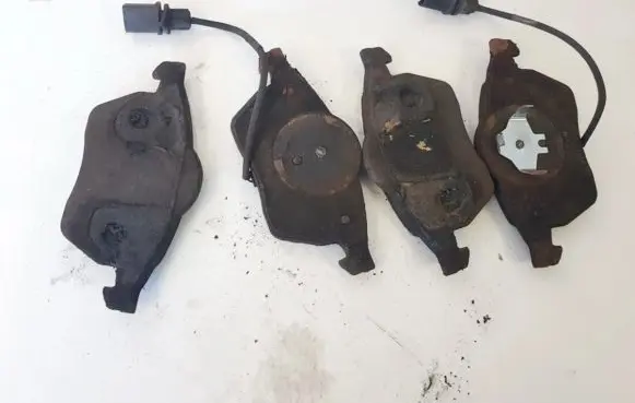 Audi A4 S4 B6 8E 8H Brake pads (front) 