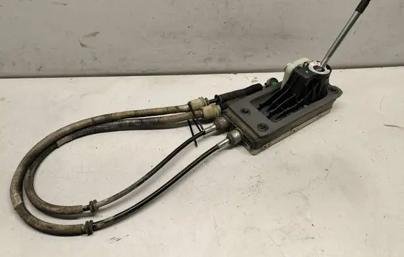 Mini One - Cooper Coupe R56 Gear shifter/selector 