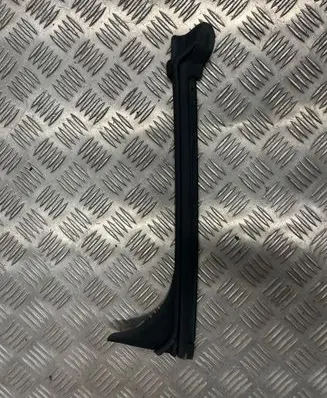 BMW 2 G42 Rear side glass trim 7482810