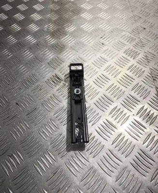 Audi Q7 4M Seat belt height adjuster 4M0857819