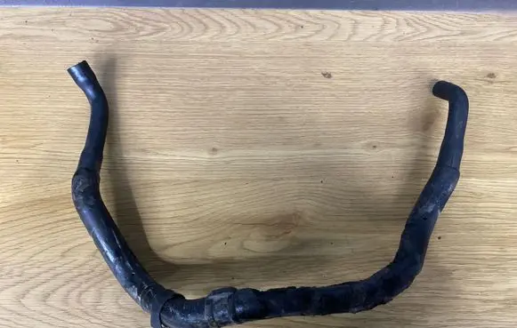 Volvo XC70 Breather/breather pipe/hose 
