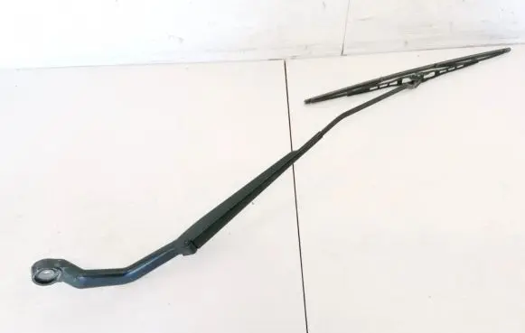 Nissan Almera N16 Front wiper blade arm 35328886BN