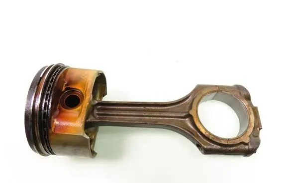 Mercedes-Benz E AMG W210 Piston with connecting rod