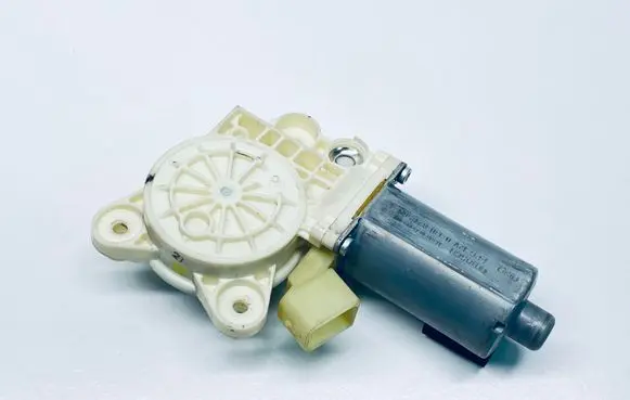 Mercedes-Benz CL C216 Front door window regulator motor A2168200142