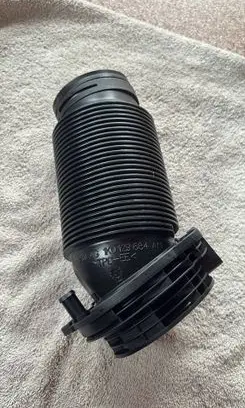 Skoda Yeti (5L) Intercooler hose/pipe 1K0129684AH