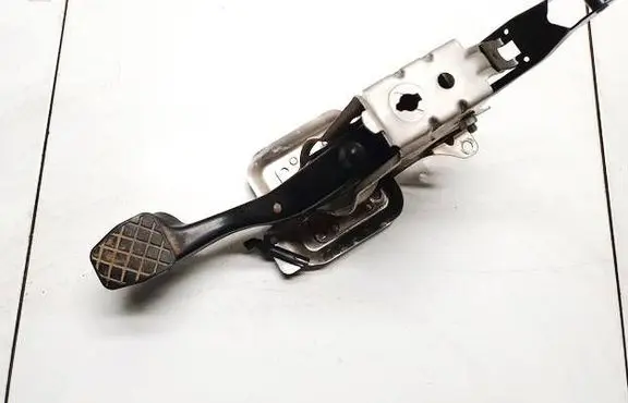 Clutch pedal