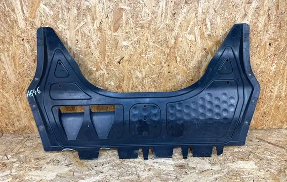 Volkswagen Golf Plus Engine splash shield/under tray 1K0825235AE
