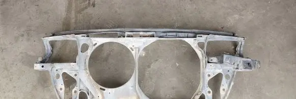 Volkswagen PASSAT B5 Radiator support slam panel 3B0805594