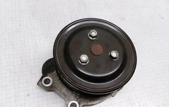 Opel Zafira B Water pump