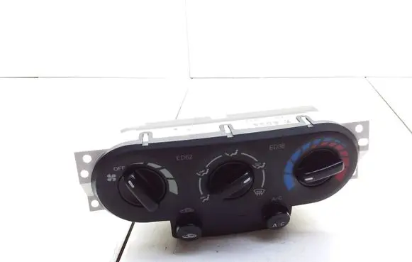 Mazda Tribute Climate control unit ED38 KED38E