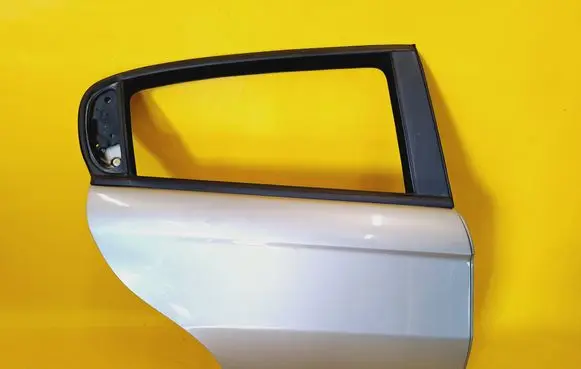 Alfa Romeo 147 Rear door