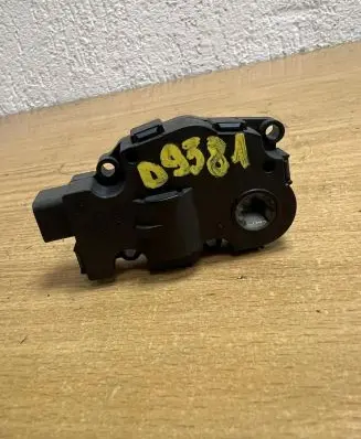 BMW X5 E70 Intake manifold valve actuator/motor 9298880 D9581