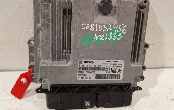Peugeot 308 Engine control unit/module 0281032456 9814182680