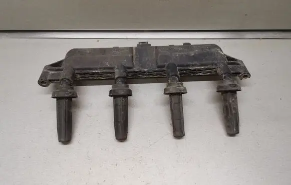 Peugeot 206 High voltage ignition coil 9628158580