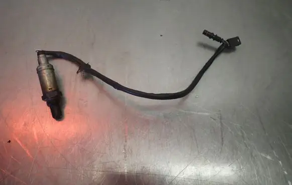 Mercedes-Benz E W124 Lambda probe sensor 0095428717