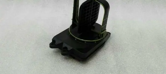 BMW 6 E63 E64 Air intake duct part 11617579114