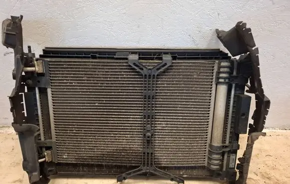 Citroen C4 II Picasso Radiator set 9806313280 5020679