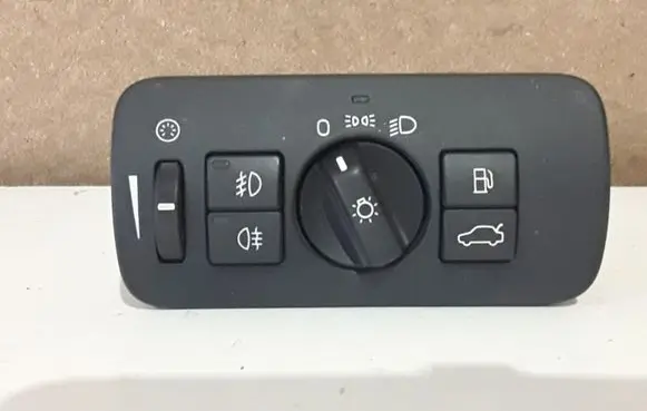 Volvo V70 Light switch 30739414