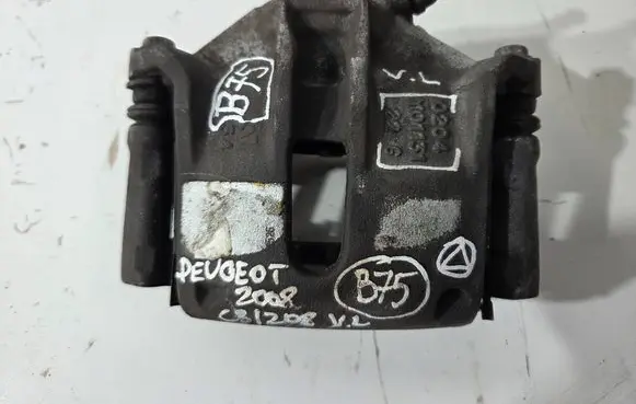 Peugeot 2008 I Front brake caliper 0204Y01131