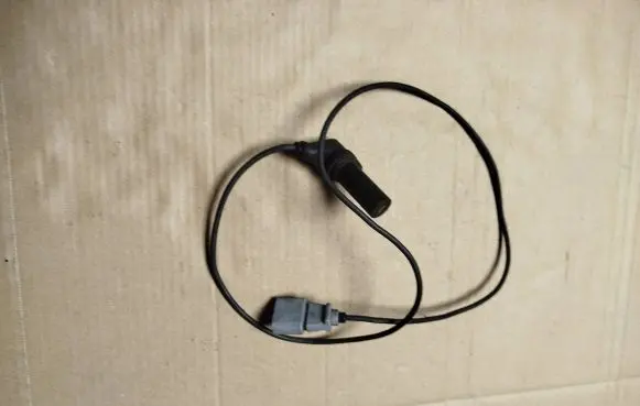 Audi A4 S4 B7 8E 8H Crankshaft position sensor 038907319E