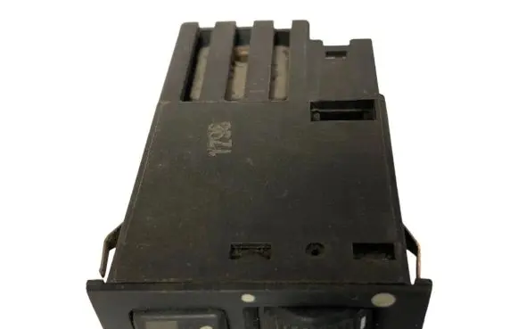 BMW 5 E39 Seat heating switch 8352259 61318352259