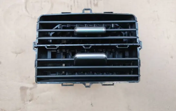 Volkswagen ID.7 Rear air vent grill 14A819203