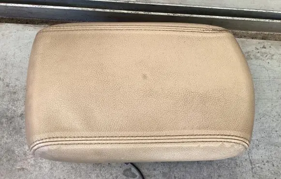 Peugeot 607 Armrest 1843522016 1842965001