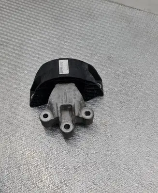 Renault Zoe Engine mount bracket 112106577R 143884