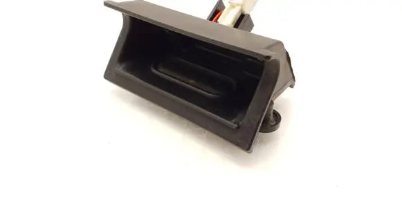 Honda CR-V Tailgate opening switch 