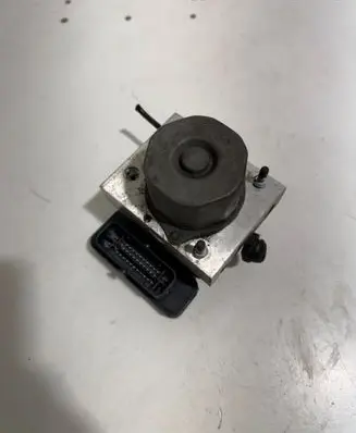 Tesla Model S ABS Pump 600636300C 08041309807374
