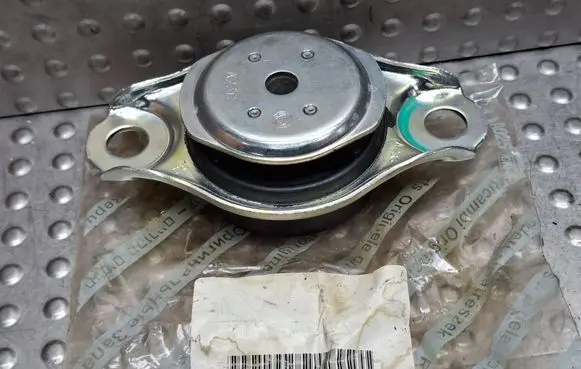 Fiat 500 Engine mount vacuum valve S26336447 51830515