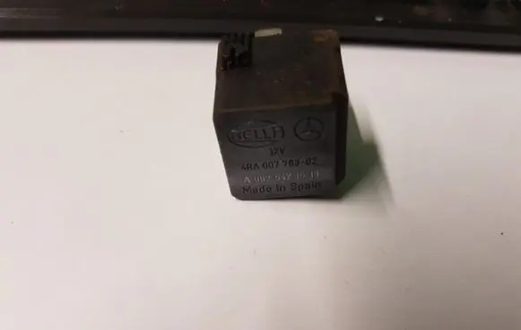 Mercedes-Benz ML W163 Other relay A0025421519 4RA00779302