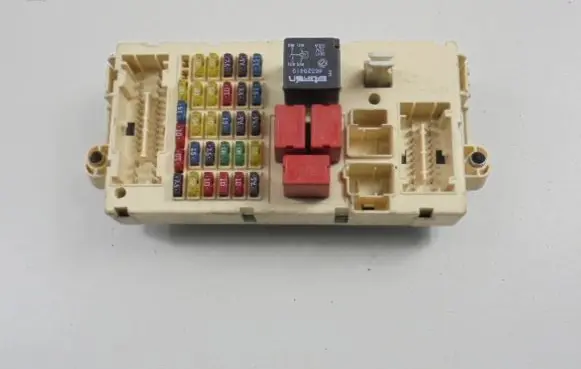 Fiat Stilo Fuse box set 46797610