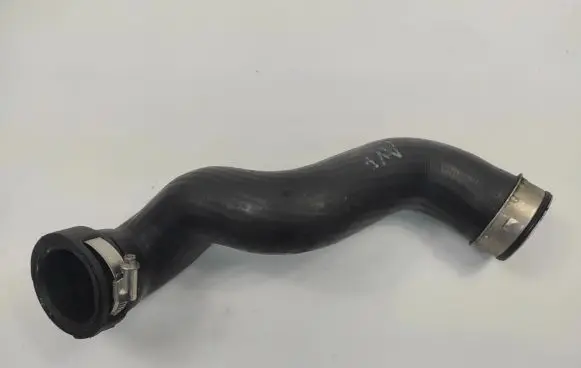 Audi A4 S4 B7 8E 8H Intercooler hose/pipe 8E0145737E