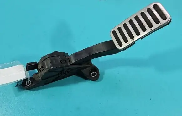Hyundai i30 Accelerator throttle pedal 32700G4110 IMPRK1549564