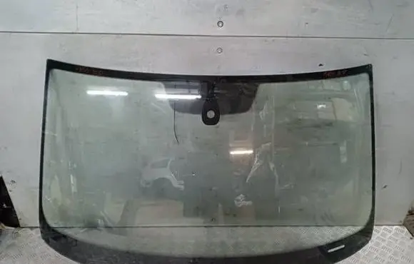 Volkswagen PASSAT B8 Front windscreen/windshield window 