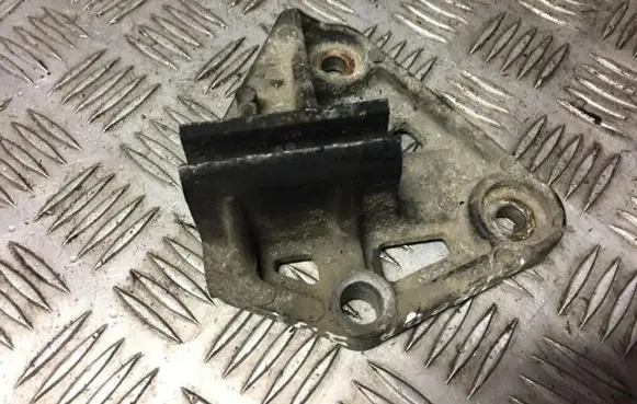 Ford Probe Engine mounting bracket