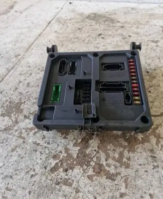 Ford Galaxy Fuse module 7m0962258h