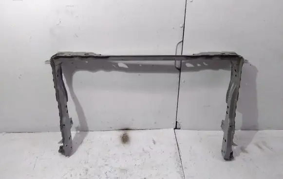 Toyota Prius (XW30) Bottom radiator support slam panel 