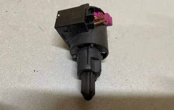 Audi A6 S6 C7 4G Brake pedal sensor switch 14689962